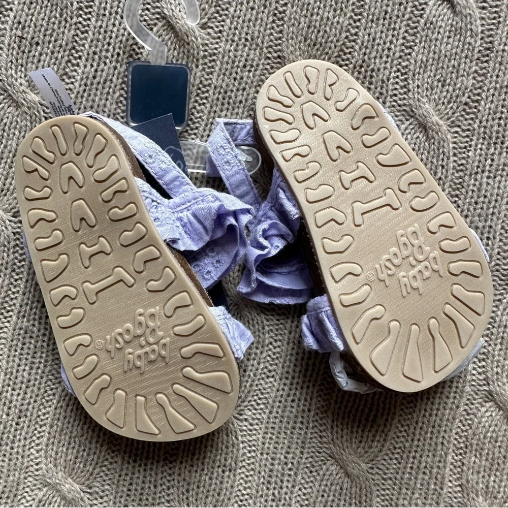NWT Carter’s Baby Girl Sandals, Lavender Ruffle, Size 3 / 6-9 Months
